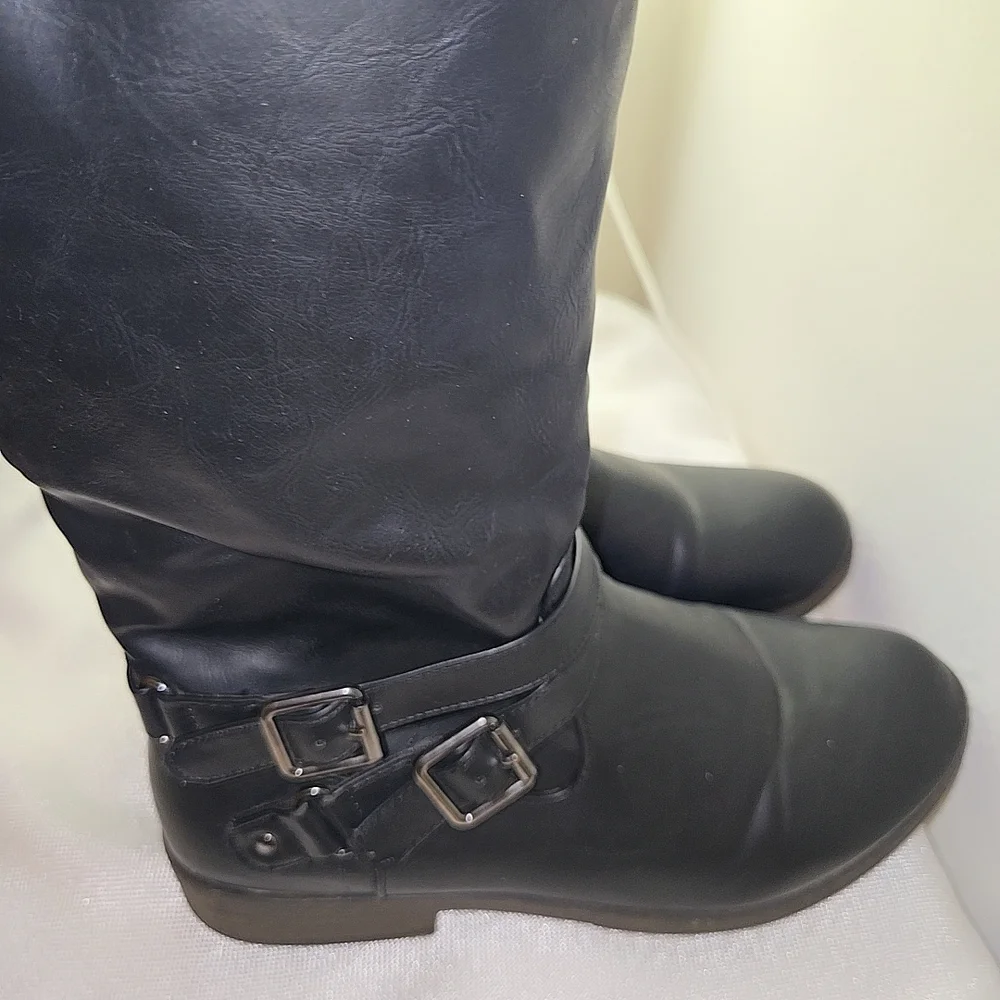 Black Leather Knee-High Boots